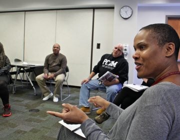 La Rhonda Harmon (right), a psychology intern at the Philadelphia College of Osteopathic Medicine, helps to lead a class called 