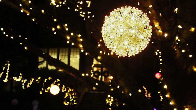 A bright light at City Hall in Cape May. (Bill Barlow/for WHYY)