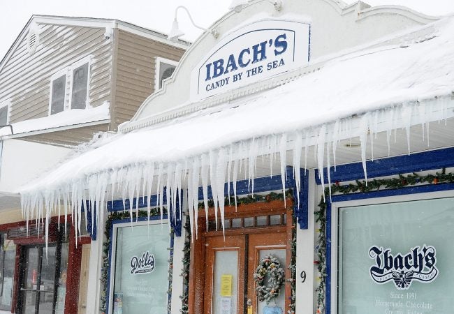 Blowing and Drifting snow from a major winter storm that has moved up the Coast has pounded the Delaware Beach's with over 10 inch's of the white stuff. (Chuck Snyder/for WHYY)