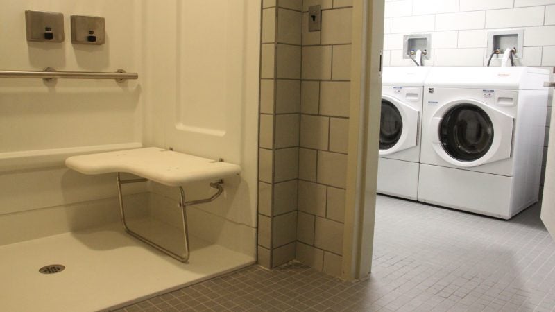Hub of Hope provides showers and laundry facilities for its clients. (Emma Lee/WHYY)