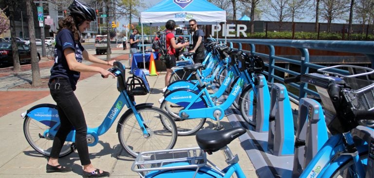 An Indego bike dock at Race Street Pier