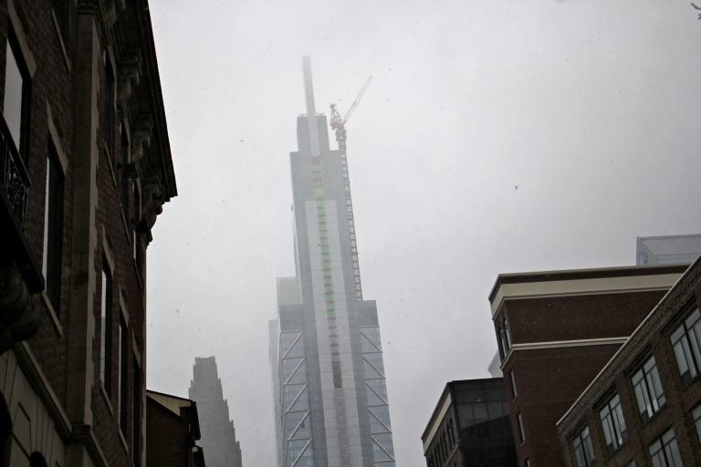 Large crane operations were suspended in Philadelphia for the day because of high winds. (Emma Lee/WHYY)