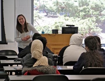 Ann Draemel engages her students in conversation during an intensive English course for international students at Temple University. (Emma Lee/WHYY)