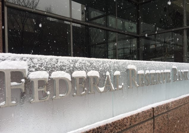 A snowy scene at the Federal Reserve in Philadelphia (Alan Tu/WHYY)
