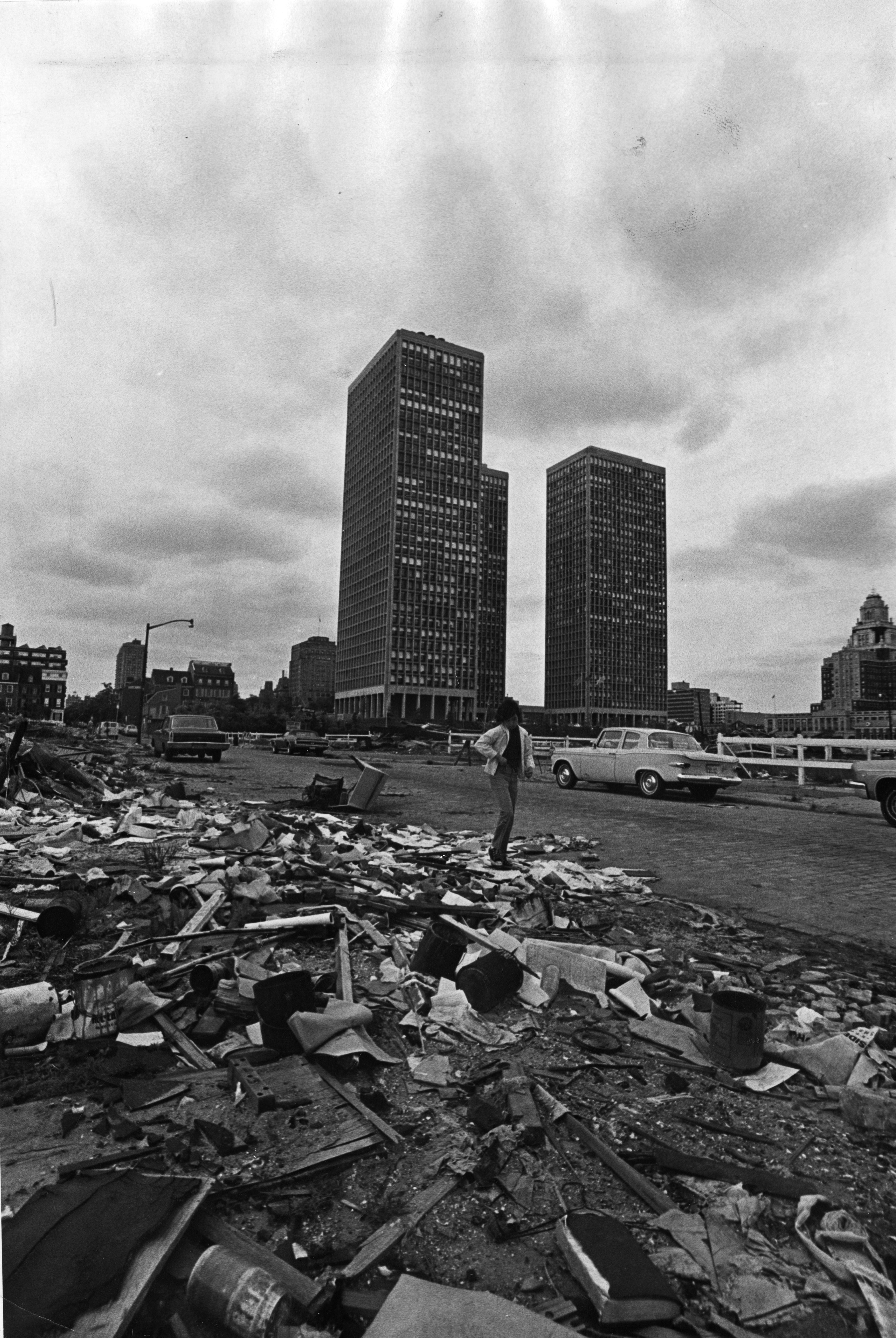 The Society Hill Towers from South Front Street in 1970.