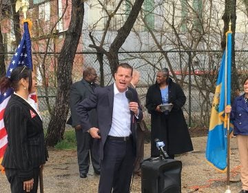 Republican Rob Arlett announces his campaign for U.S. Senate in Wilmington. (Mark Eichmann/WHYY)