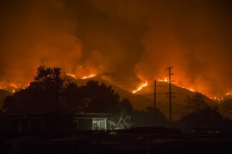 The Thomas Fire advanced toward Santa Barbara County on Dec. 10, 2017 in Carpinteria, Calif. (David McNew/Getty Images)