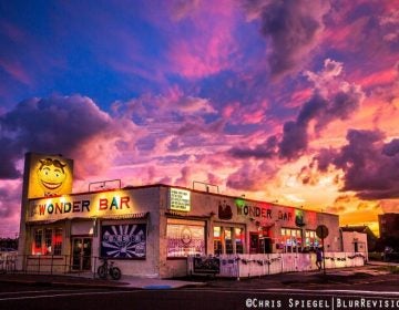 Sunset over the iconic Wonder Bar in Sept. 2014 (Chris Spiegel/Blur Revision Media Design)