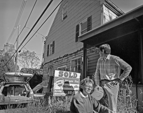 Ed Curiko and his wife sell their home (© Bruce Katsiff)