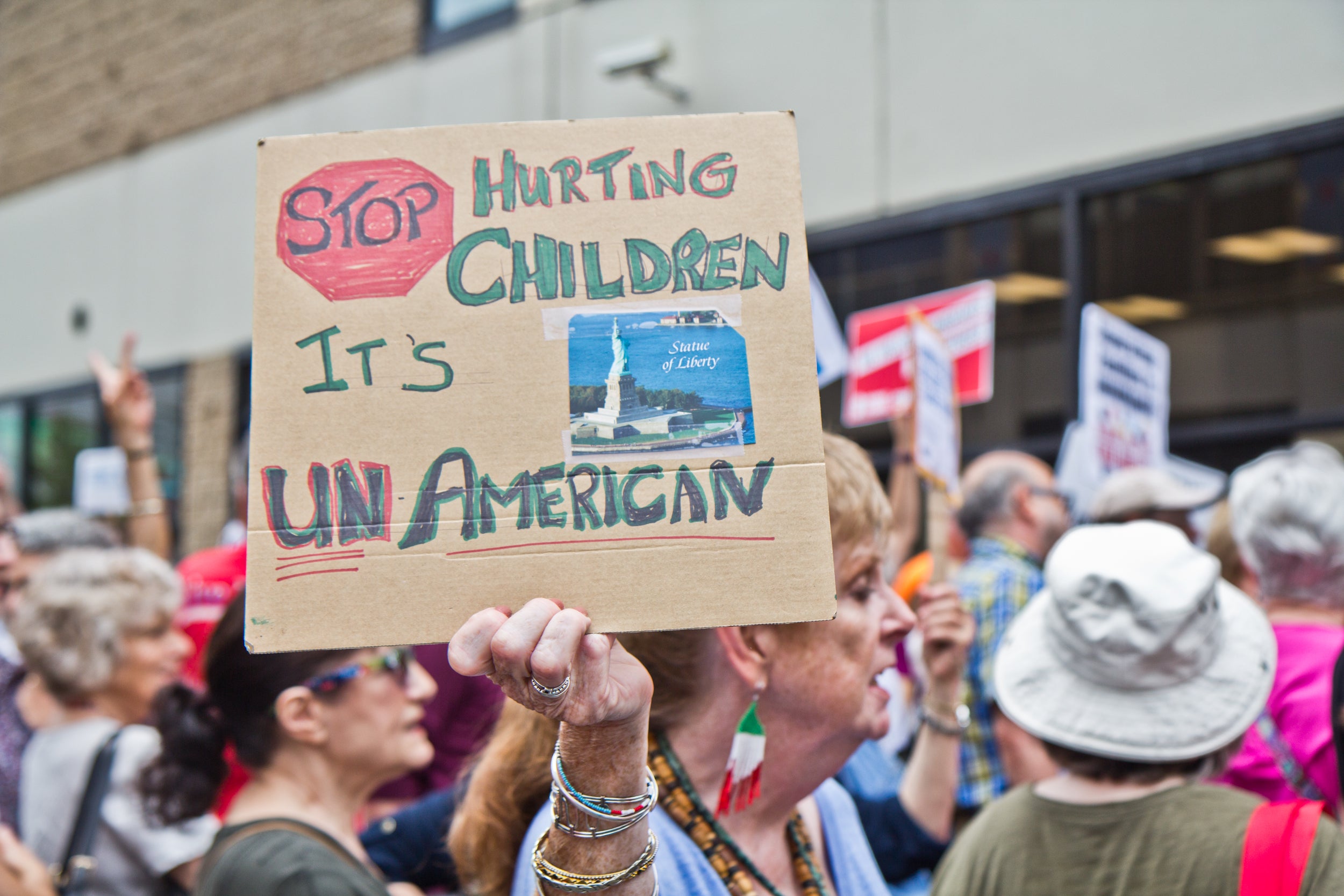 Pa Politicians Weigh In On Zero Tolerance Policy That Separates Migrant Families Whyy