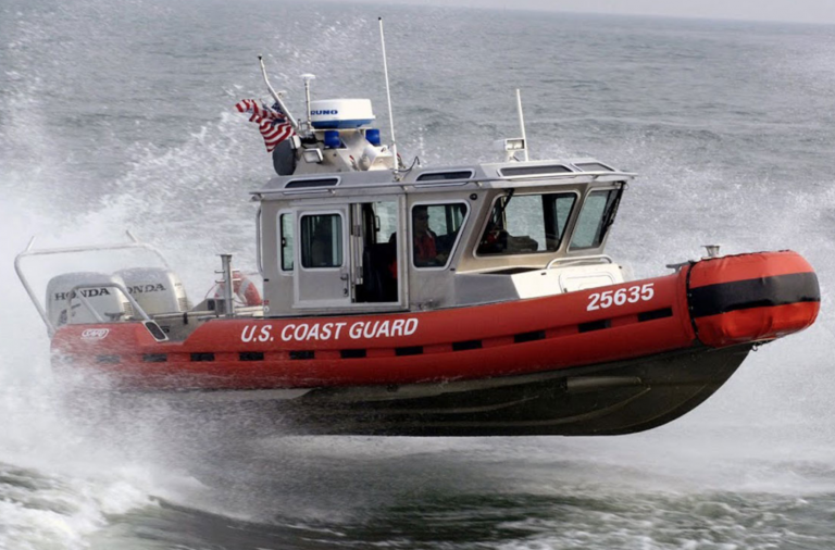 Ferry Crew Coast Guard Rescue 4 From Sinking Boat Off N J