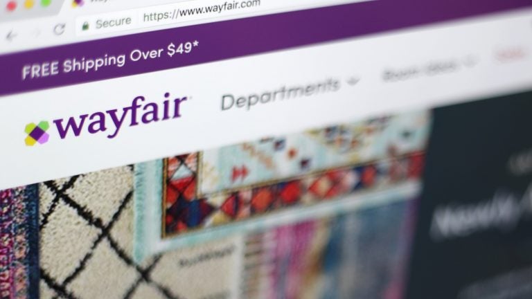 Photo shows the Wayfair website on a computer in New York. (Jenny Kane/AP)