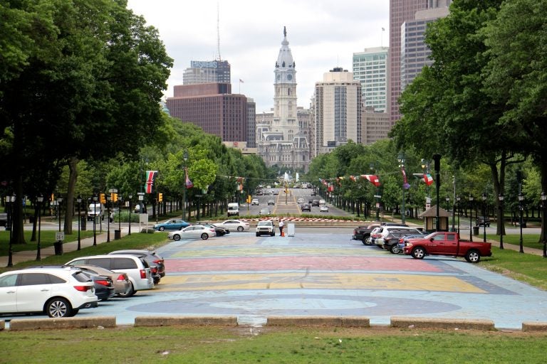 Looking east toward City Hall from Eakins Oval.
