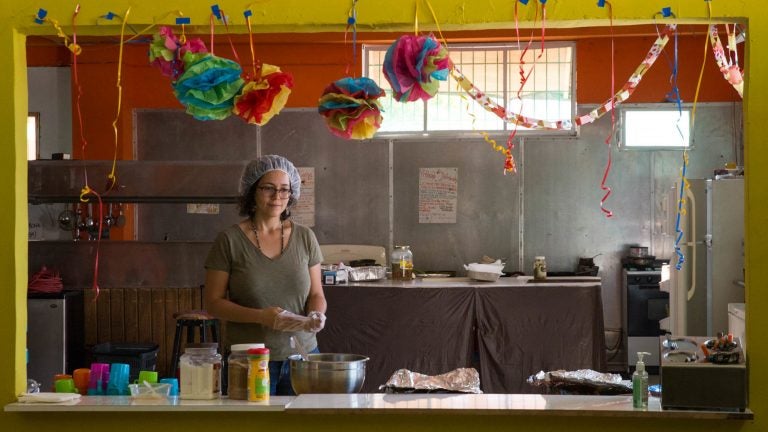 Nine days after the Hurricane Maria struck, Emilú De León and other volunteers opened a kitchen to serve meals to the people of Caguas. The first day, they fed 600, De León sa