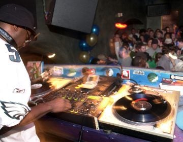 DJ Jazzy Jeff spinning in Philadelphia in 2003.