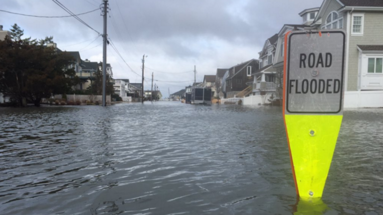 Tidal flooding in Stone Harbor in Feb. 2016 as photographed by Zeke Orzech (‏@Zeke_O via Twitter).