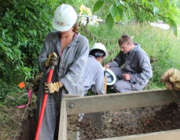 Archaeology students from West Virginia University at a dig near a shale gas site in Marianna, Pa. (Reid R. Frazier/SateImpact Pennsylvania)