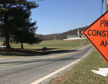 A sign warns drivers of natural gas pipeline construction ahead. (Marie Cusick/StateImpact Pennsylvania)