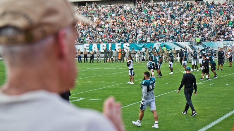Eagles Center Jason Kielce takes the field at the team's first open practice of the season. (Kimberly Paynter/WHYY)