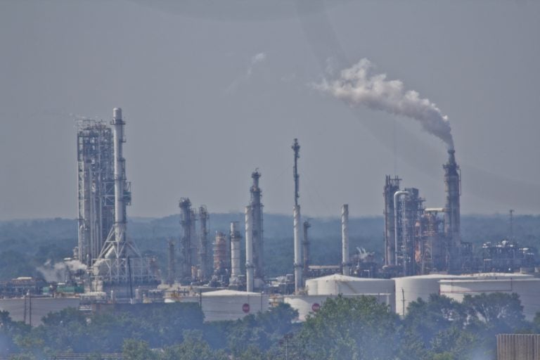 A Philadelphia refinery (Kimberly Paynter/WHYY)