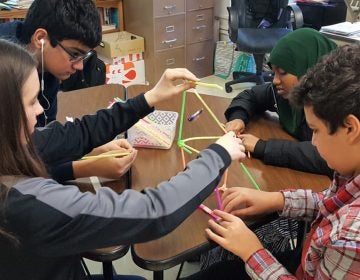 Freshmen at St. Louis Park High School, just outside of Minneapolis, take time out of their social studies class for a team-building exercise that is part of the school’s Building Assets, Reducing Risks program. (Tara García Mathewson/The Hechinger Report)