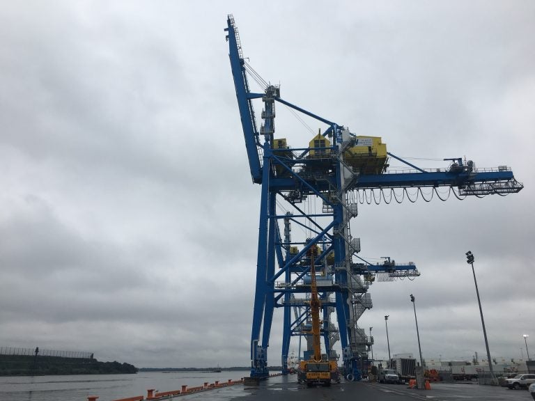 New legislation will make it easier for the Army Corps of Engineers to dredge the Delaware River. (Mark Eichmann/WHYY)