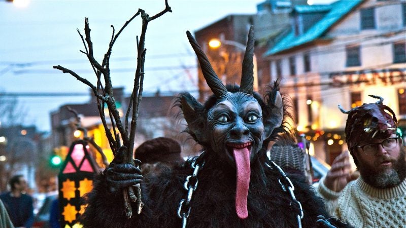 Spirits march through Northern Liberties for the 2018 Parade of Spirits. (Kimberly Paynter/WHYY)