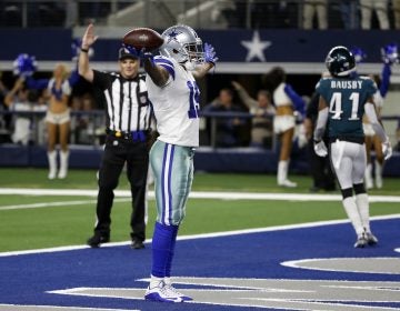 Dallas Cowboys wide receiver Amari Cooper (19) celebrates after a 75-yard touchdown catch against the Philadelphia Eagles during the second half of an NFL football game, in Arlington, Texas, Sunday, Dec. 9, 2018. (AP Photo/Ron Jenkins)