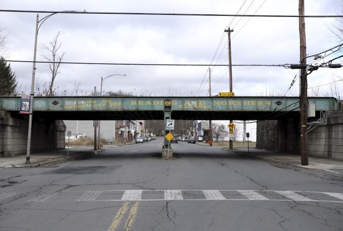 A December day on the streets of Mahanoy City, Pennsylvania.  (Matt Smith for Keystone Crossroads)