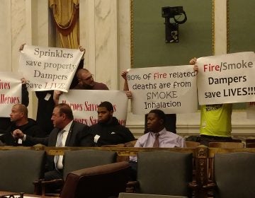 Sheet Metal Workers protest in City Council on Dec.4, 2018.  (Jake Blumgart/PlanPhilly)