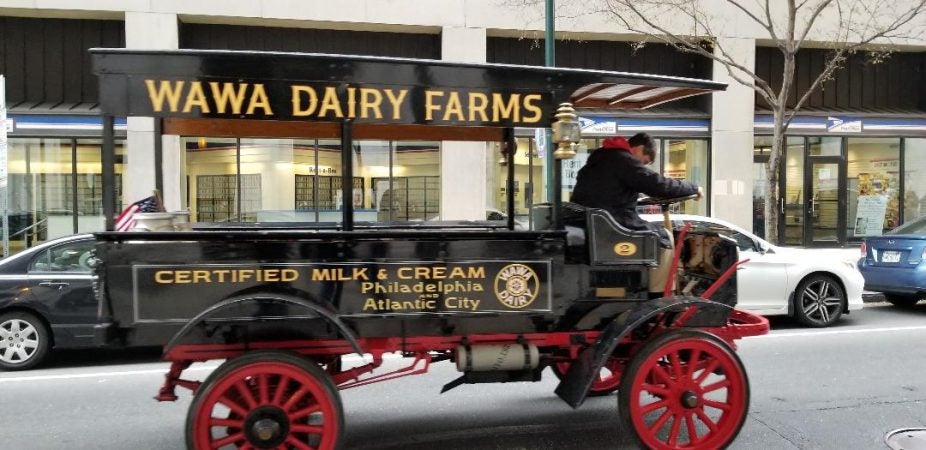 A vintage Wawa truck added to the parade (Tom MacDonald/WHYY)