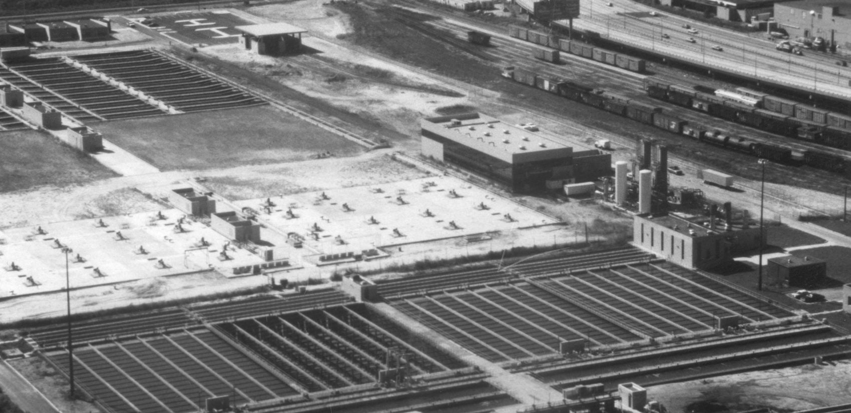 Philadelphia's Southwest Water Pollution Control Plant. This plant, along with the Southeast plant, was upgraded to secondary treatment in the 1980s. (PWD archival photo)