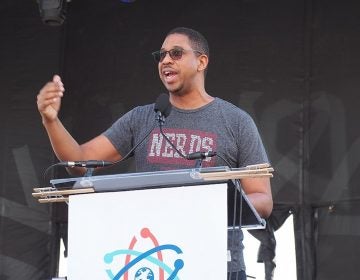 Dr. Hakeem Oluseyi at the March for Science. Image: S L O W K I N G via Wikimedia Commons