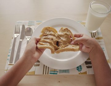 Some patients have started to seek out an oral treatment for food allergies that's not yet widely offered by clinicians.
(Cat Gwynn/Getty Images)