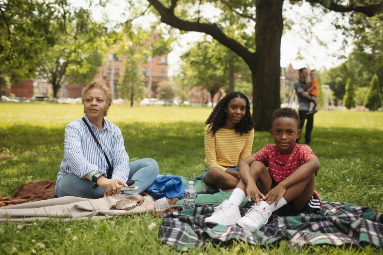 Parkside picnicking during 2018 West Park Arts Fest (Neal Santos for PlanPhilly)