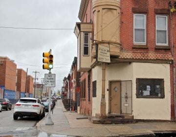 A rooming house on Cecil B. Moore Avenue. (Emma Lee/WHYY)