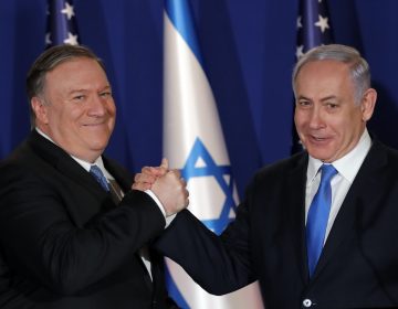 U.S. Secretary of State Mike Pompeo shake hands with Israeli Prime Minister Benjamin Netanyahu, during their visit at Netanyahu's official residence in Jerusalem, Thursday March 21, 2019. (Jim Young/Pool Image via AP)