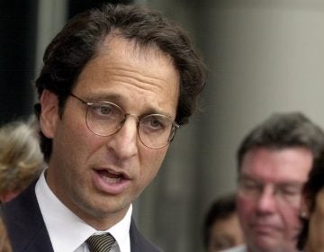 Justice Department prosecutor Andrew Weissmann during the Arthur Andersen trial in Houston in 2002. The legal veteran, whose latest post was with the special counsel's office, is stepping down. (Pat Sullivan/AP)