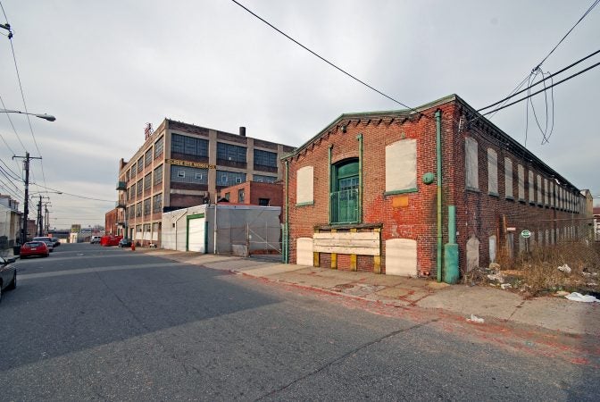 Globe Dye Works exterior, 2008. (Courtesy of Globe Dye Works)