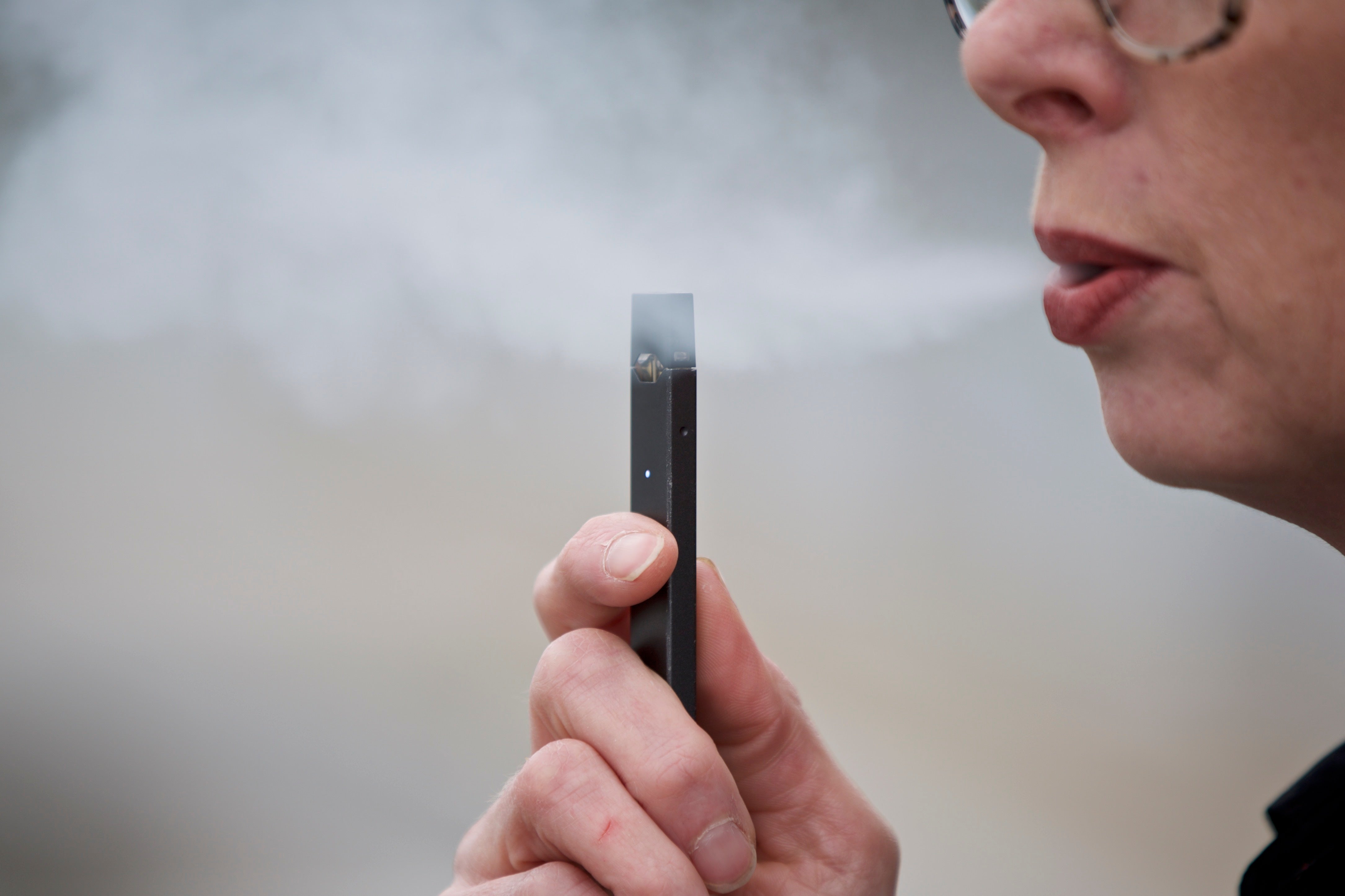 Juul nicotine hit may be 'worst for kids, best for smokers ...