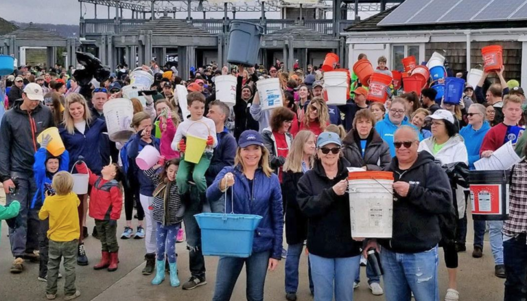 Volunteers at Sandy Hook for Clean Ocean Action's Spring Beach Sweep in April 2019. (Courtesy of Clean Ocean Action)