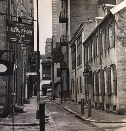 Camac Street looking northeast in 1934. The Baths occupy the large, five-story building on the right at the far end of the street, which already appears to have been modified with a stucco façade and projecting balconies. (Phillyhistory.org)