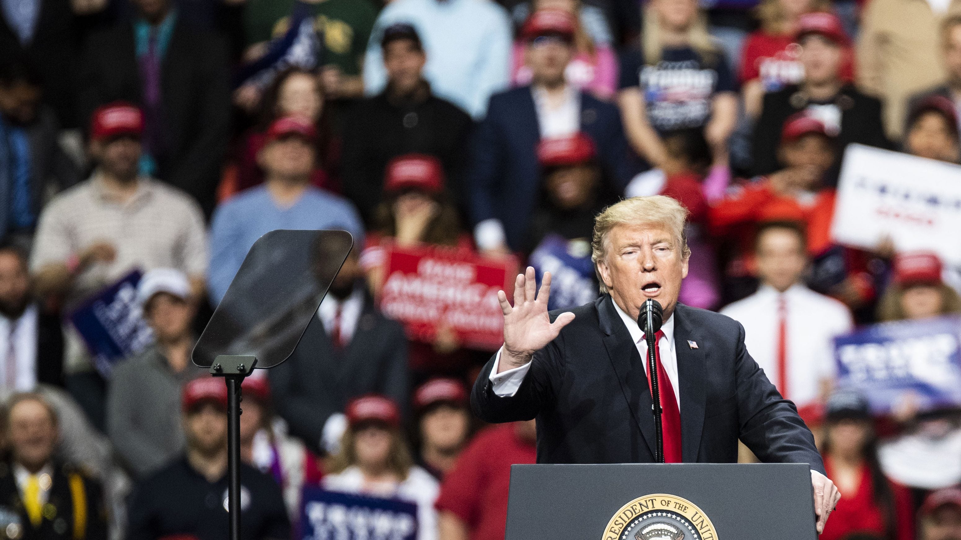 President Trump disparaged Democratic presidential candidates and the news media during a rally in Green Bay, Wis., on Saturday.