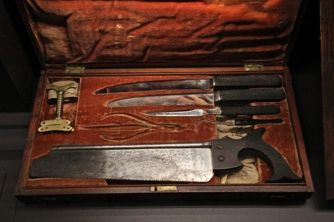 A Civil War surgeon's kit. (Emma Lee/WHYY)