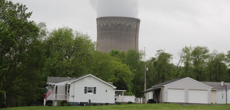 The Beaver Valley Power Station in Shippingport, Pa. (Reid Frazier/StateImpact Pennsylvania)