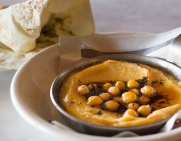 Hummus at Zahav (Danya Henninger/Billy Penn)