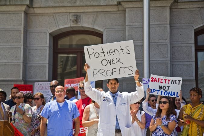 Hahnemann employees, city officials, and unions rally against the closing of the hospital. (Kimberly Paynter/WHYY)