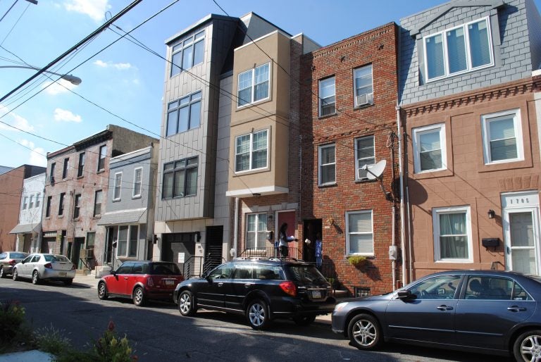 Councilman Kenyatta Johnson wants to ban bay windows in Point Breeze and Grays Ferry at a time when both neighborhoods are experiencing rushes of reinvestment and subsequent demographic shifts. (Cassie Owens/Billy Penn) 