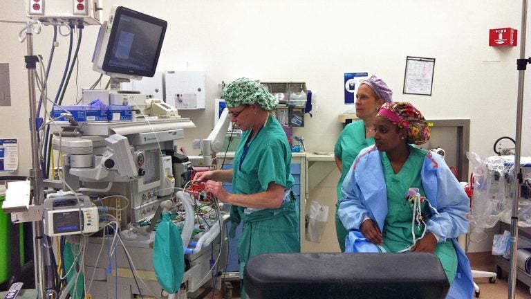 Nurses in the operating room at Hahnemann Hospital. (Elana Gordon/WHYY)