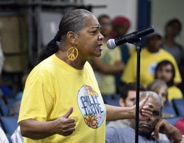 Fence-line resident Sylvia Bennett, with Philly Thrive speaks during the first public meeting of the Philadelphia Energy Solutions refinery advisory group   (Bastiaan Slabbers for WHYY)